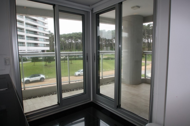 Departamento en alquiler en  Playa Brava!!!